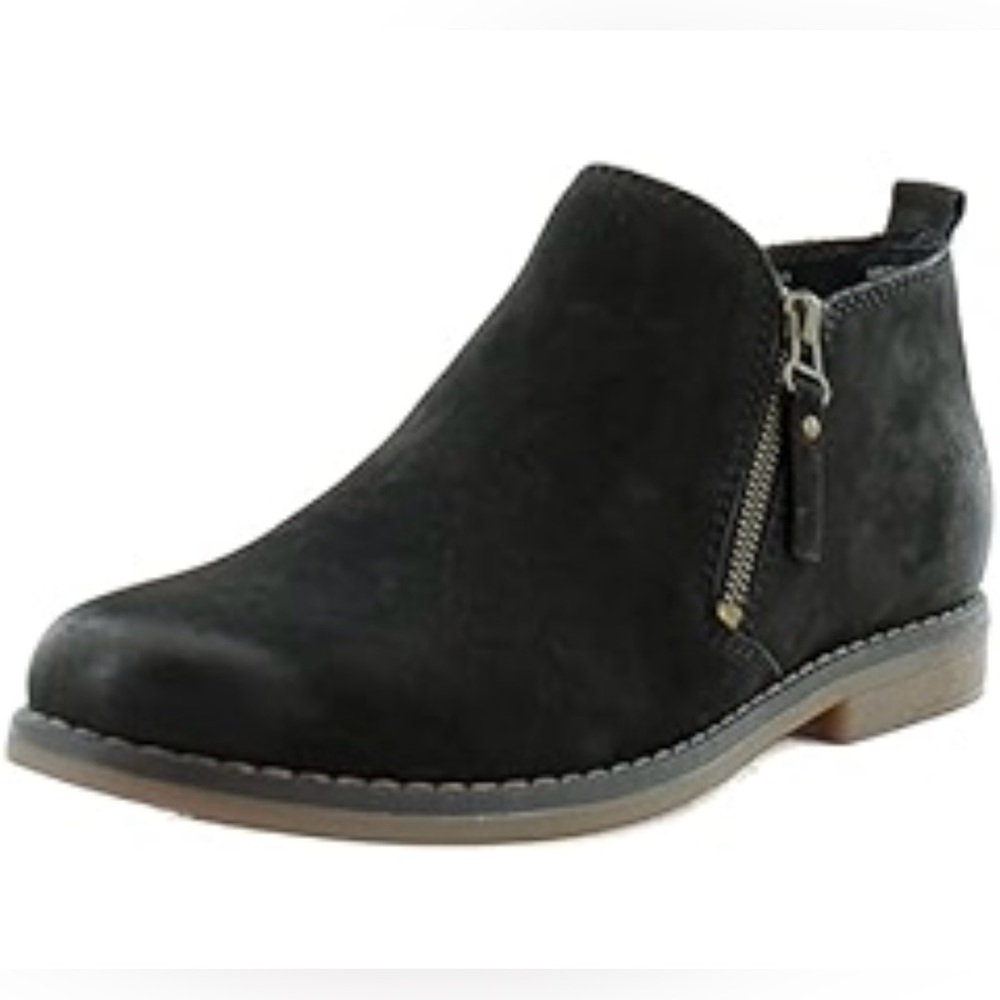 Hush Puppies Mayzin Cayto Ankle Bootie❤️